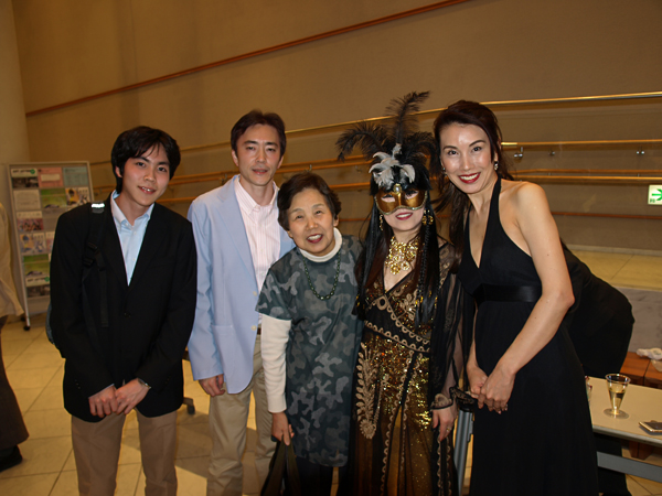 ��W��A�j�}���`�����e�B�R���T�[�g in �߂���p�[�V�����z�[���j