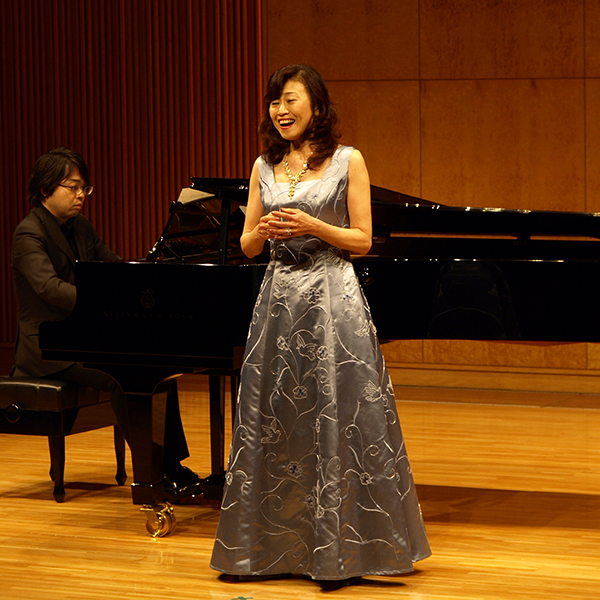 ����4��A�j�}���`�����e�B�R���T�[�g 2014�N4��13���i���j�J�� �R���T�[�g�̖͗l��NPO�@�l�A�j�}���`�����e�B�W���p��