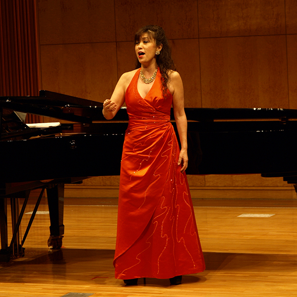 ����4��A�j�}���`�����e�B�R���T�[�g 2014�N4��13���i���j�J�� �R���T�[�g�̖͗l��NPO�@�l�A�j�}���`�����e�B�W���p��