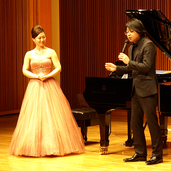 ����4��A�j�}���`�����e�B�R���T�[�g 2014�N4��13���i���j�J�� �R���T�[�g�̖͗l��NPO�@�l�A�j�}���`�����e�B�W���p��