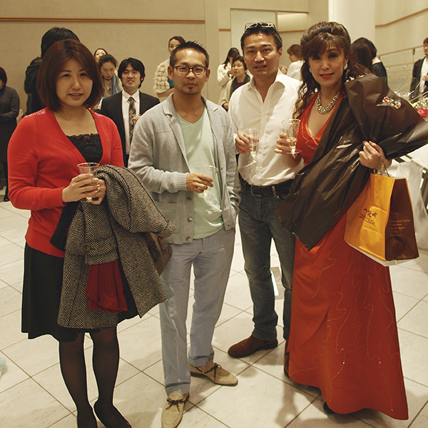 ����4��A�j�}���`�����e�B�R���T�[�g 2014�N4��13���i���j�J�� �R���T�[�g�̖͗l��NPO�@�l�A�j�}���`�����e�B�W���p��