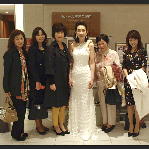 ����4��A�j�}���`�����e�B�R���T�[�g 2014�N4��13���i���j�J�� �R���T�[�g�̖͗l��NPO�@�l�A�j�}���`�����e�B�W���p��