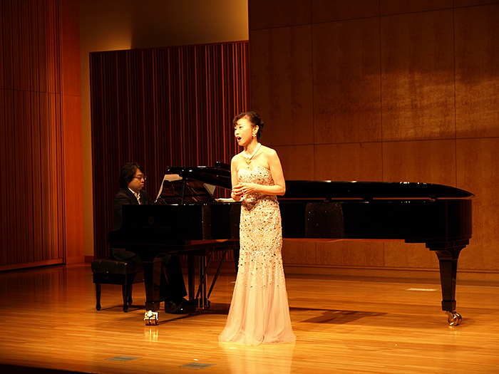 ��6��A�j�}���`�����e�B�R���T�[�g in �߂���p�[�V�����z�[���j