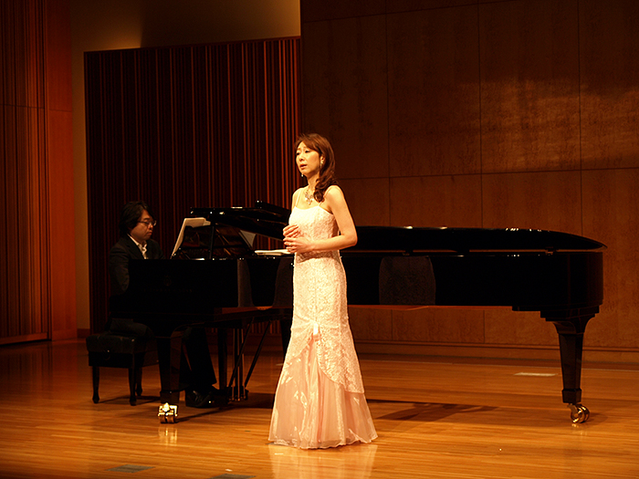 ��6��A�j�}���`�����e�B�R���T�[�g in �߂���p�[�V�����z�[���j