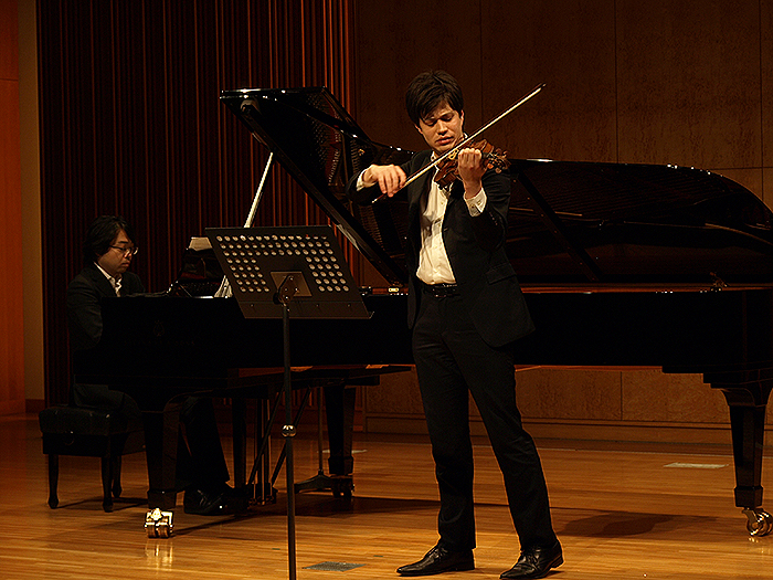 ��6��A�j�}���`�����e�B�R���T�[�g in �߂���p�[�V�����z�[���j