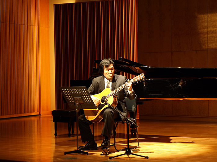 ��6��A�j�}���`�����e�B�R���T�[�g in �߂���p�[�V�����z�[���j