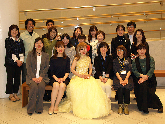 ��6��A�j�}���`�����e�B�R���T�[�g in �߂���p�[�V�����z�[���j