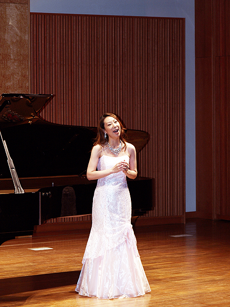 �`�����e�B�R���T�[�g2012