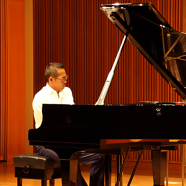 ��5��A�j�}���`�����e�B�R���T�[�g in �߂���p�[�V�����z�[���j