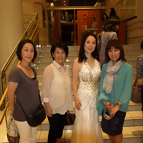 ��5��A�j�}���`�����e�B�R���T�[�g in �߂���p�[�V�����z�[���j